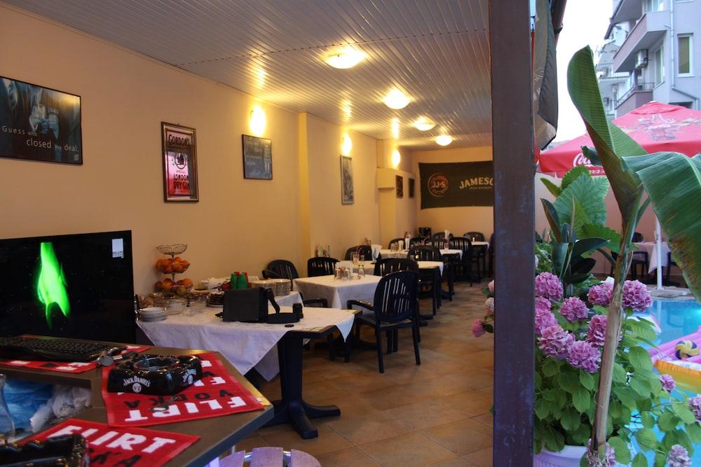 Italia Hotel Nesebar Exterior photo