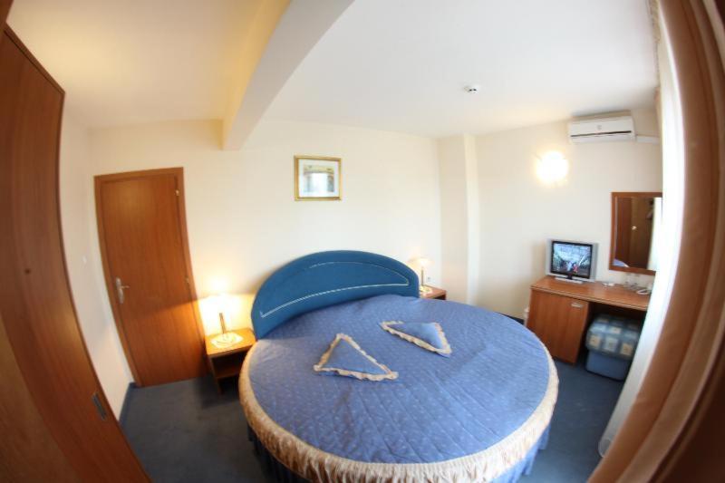 Italia Hotel Nesebar Room photo